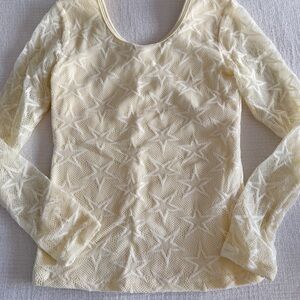 Liv & Stella lace layering shirt